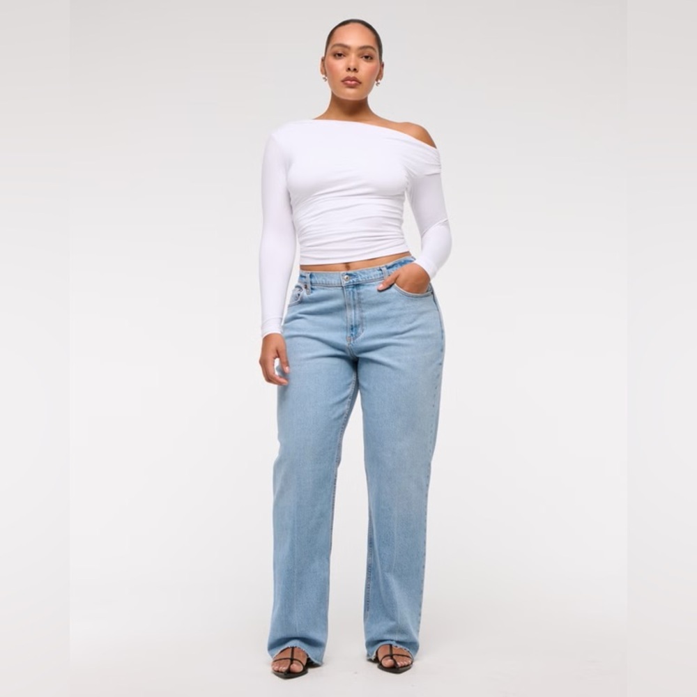Abercrombie Curve Love Baggy Low Rise Jean, Medium Raw Hem, 31